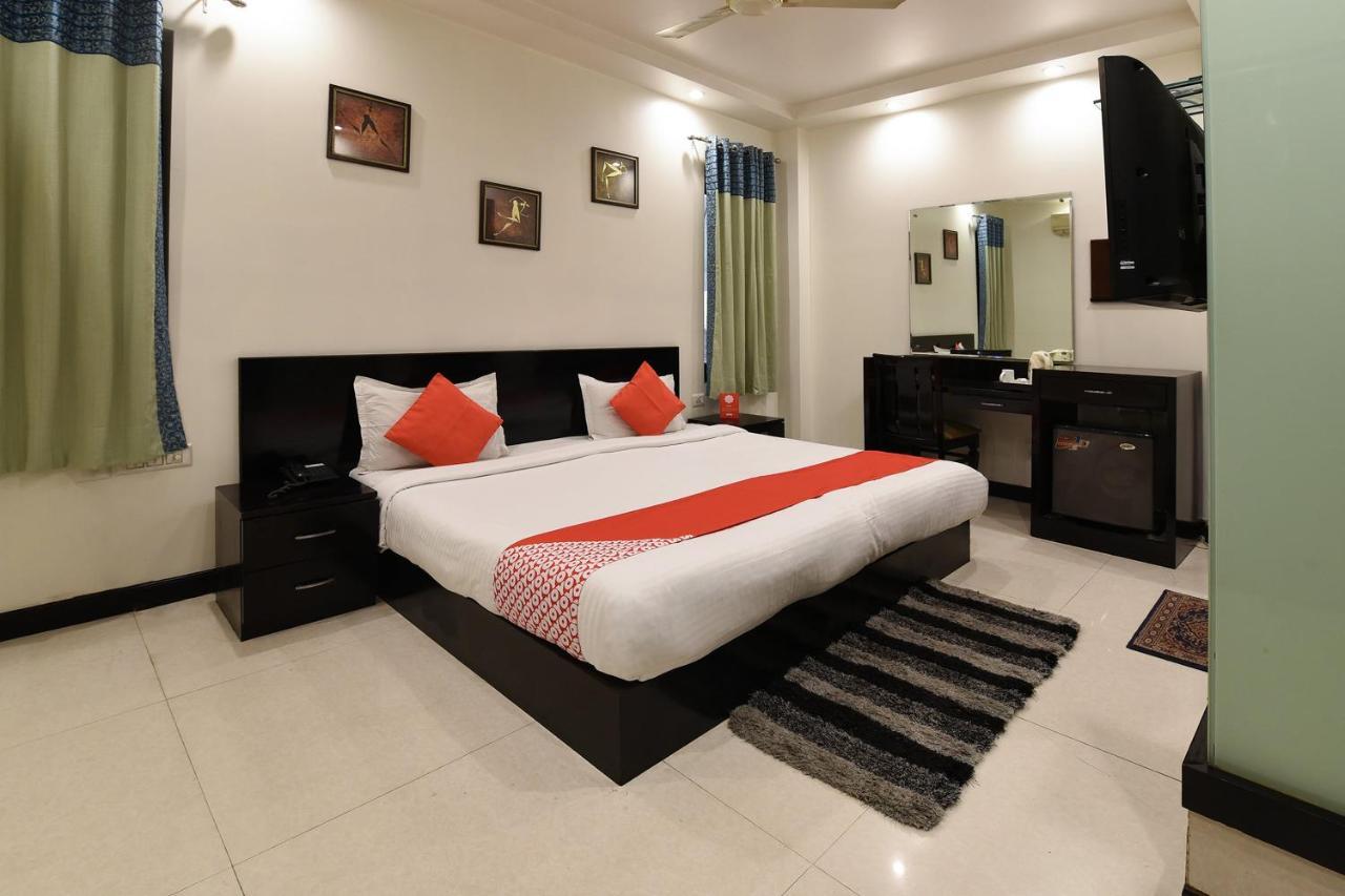 Oyo Flagship 18940 Hotel Swathi Ню Делхи Екстериор снимка