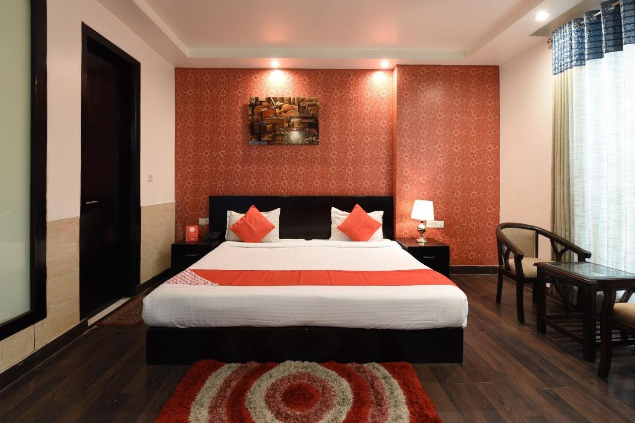 Oyo Flagship 18940 Hotel Swathi Ню Делхи Екстериор снимка